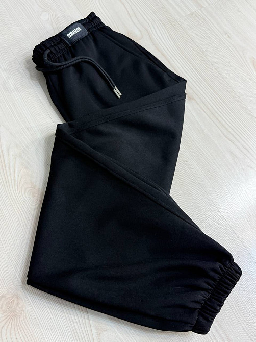 Штани жіночі A-N 27068 спортивні джогери з нашивкою на поясі чорні, чорний, M Київ - фото 11
