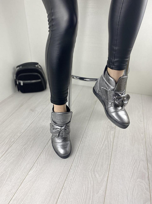 Жіночі снікерси 2415 срібні натуральна шкіра демісезонні підошва 2/7 см розмір 38 (3233) Коломия - фото 7