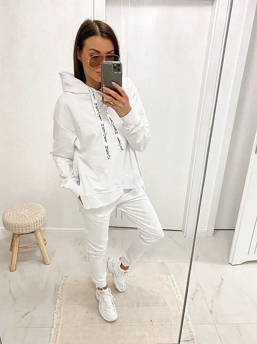 Спортивный трикотажный костюм тройка 