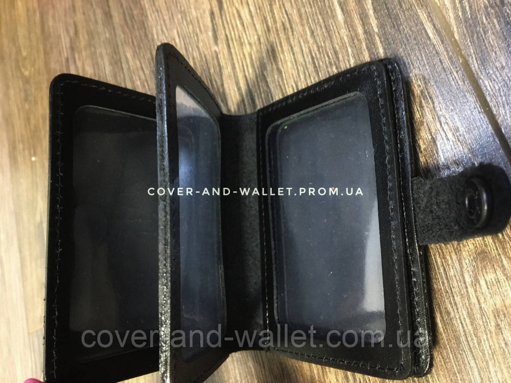 Чорна шкіряна обкладинка для id карти й автодокументів на кнопці Київ - фото 6