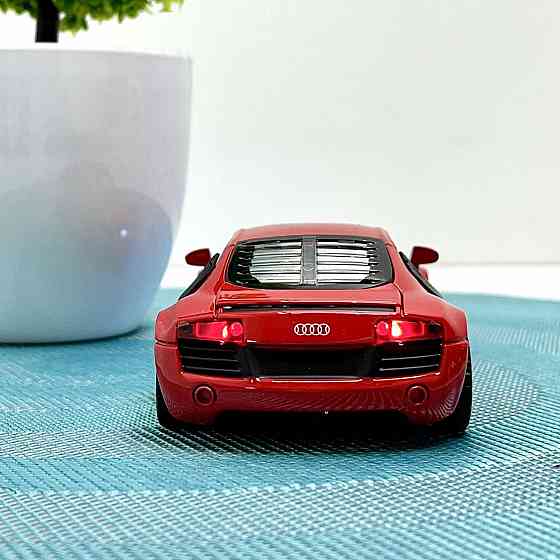 Машина TK Uniion Group Audi R8 метал 1:32 Червона (LF079) Чернігів