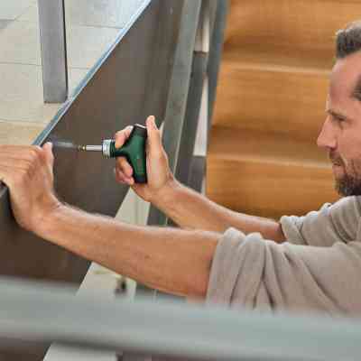 Отвертка Bosch с трещоткой, т-подобная рукоятка, 109мм, сталь CrV (1.600.A02.Z9S) Винница