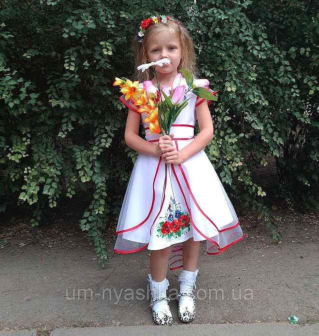 Детское вышитое платье вышиванка 