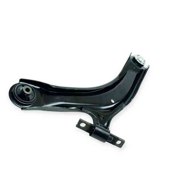 Важіль підвіски Nissan X-Trail (T31), Qashqai [06-13] правий R передній Мукачево