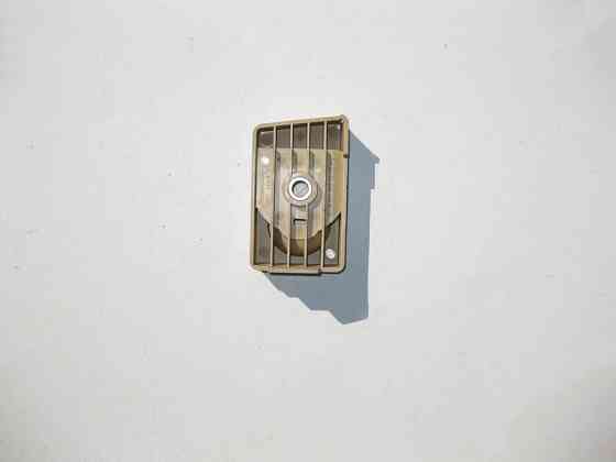 Mercedes-Benz  A1648600151 8K67 Бежева накладка під лівою петлею кріплення багажу ML W164 GL X164 Одеса