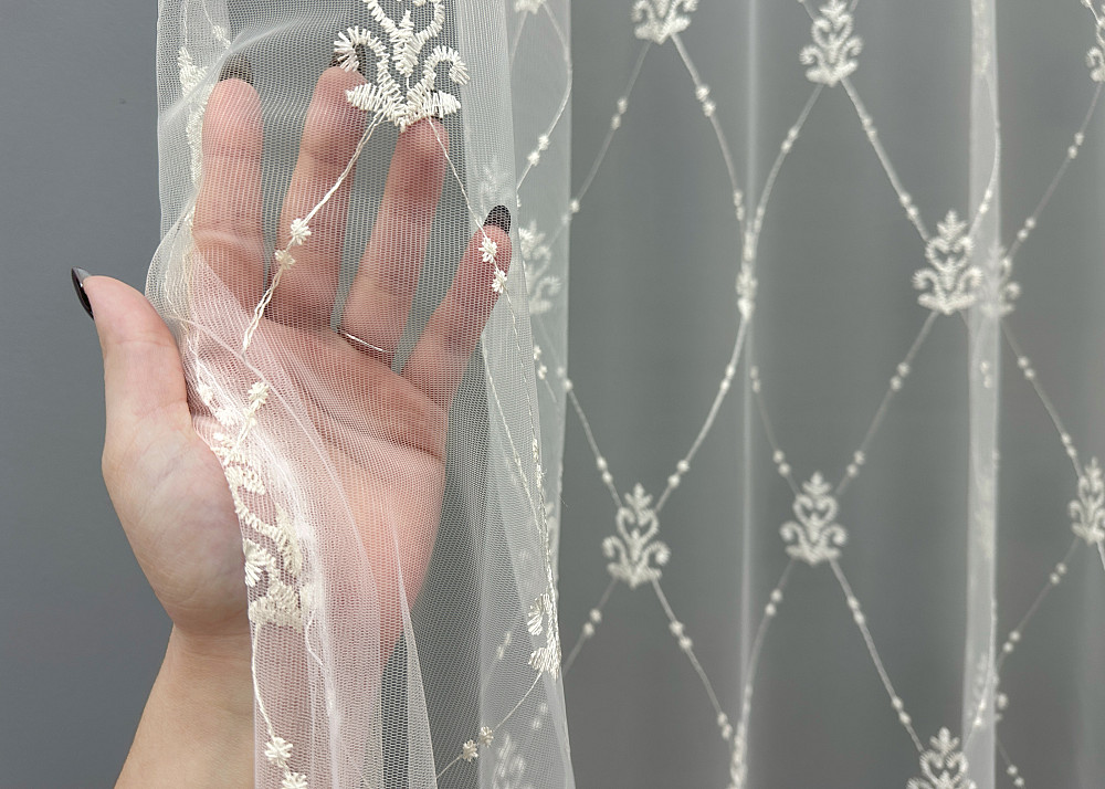 Тюль VR-Textil 1847т Фатин с вышивкой и люрексом Молочный с золотистым 300х270 см (40-201) Киев - изображение 4