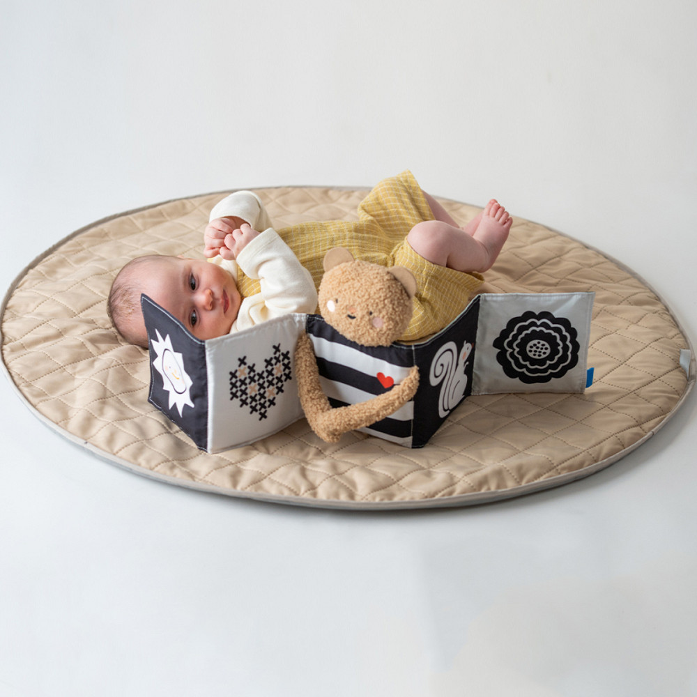 Розвивальна книжка-розкладушка 2-в-1 – Обійми ведмедика Дніпро - фото 9