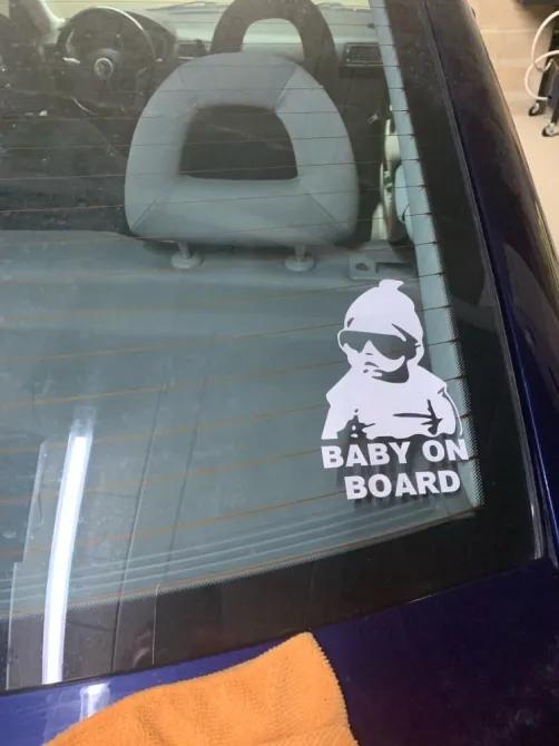 Наклейка на авто Baby on board Белая светоотражающая. Київ - фото 3