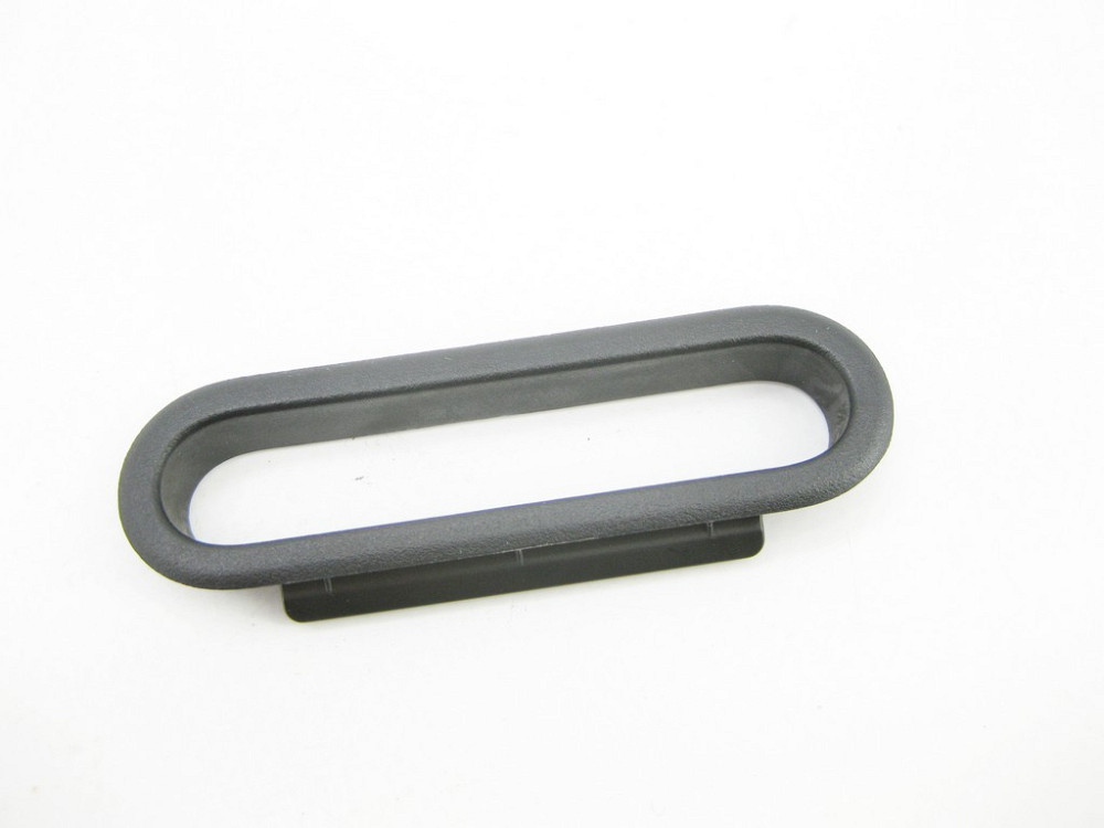 Mercedes-Benz  A1176950159 9H68 Кільцева накладка стійки C в отворі під ремінь безпеки CLA C117 Одесса - изображение 1