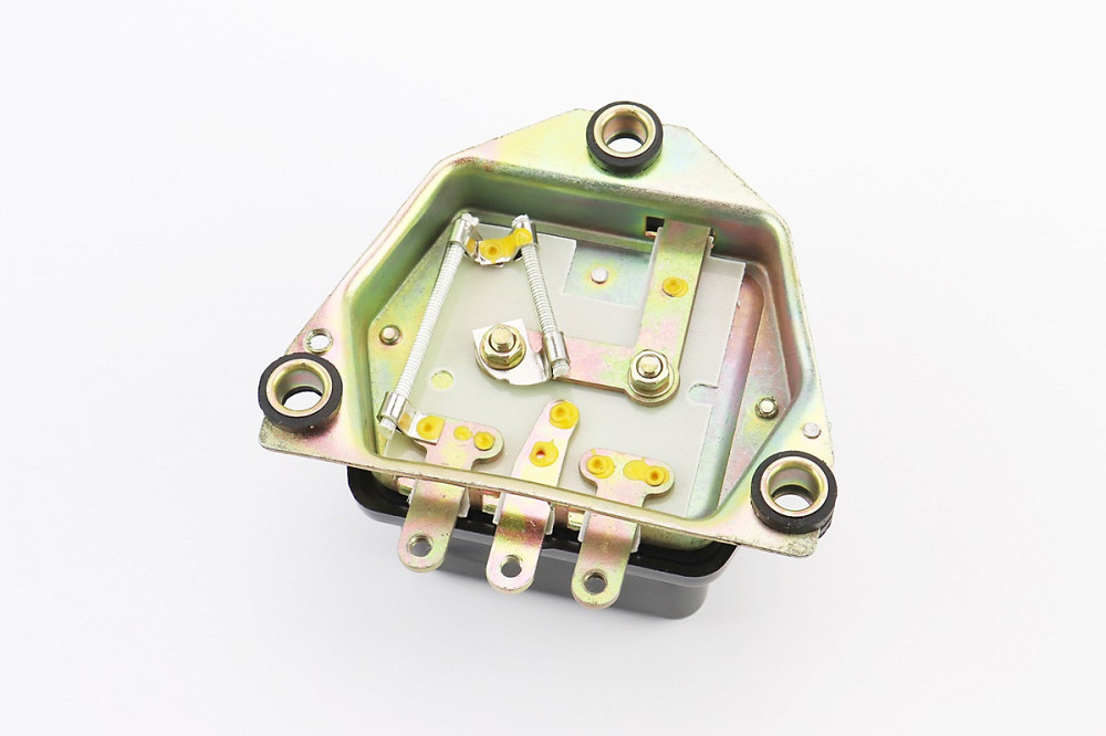 Реле регулятор напруги РР-330 12V Київ - фото 2