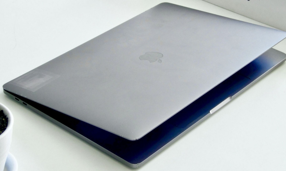 Ноутбук MacBook Pro 15 " Radeon Pro 555 (2018) Retina P3 ,16/256Gb. M2 . Київ - фото 4