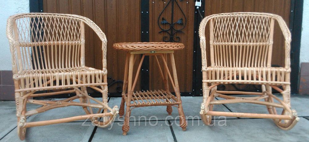 Комплект плетені крісла-гойдалки та журнальний стіл із лози Київ - фото 4