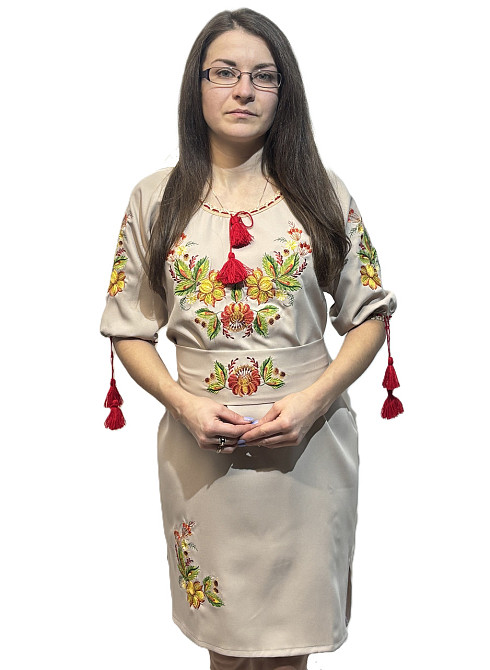 Женское вышитое платье с яркой цветной росписью на орнаменте 44 Киев - изображение 1