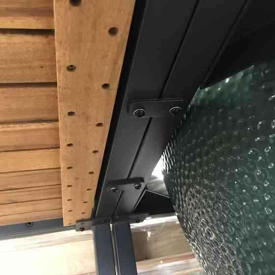 Планка соединительная для крепления деталей каркаса стола Big Green Egg 120298 Код: 005787 Ровно