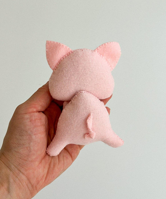 М’яка фетрова іграшка порося ручної роботи – безпечна розвиваюча іграшка Київ - фото 2