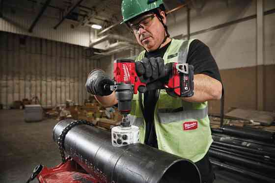 Дрель-шуруповерт аккумуляторный MILWAUKEE, M18 FDD3-402C, 158Нм (+ зарядное устройство, 2 аккумулятора Х 4Аг, кейс) Одесса
