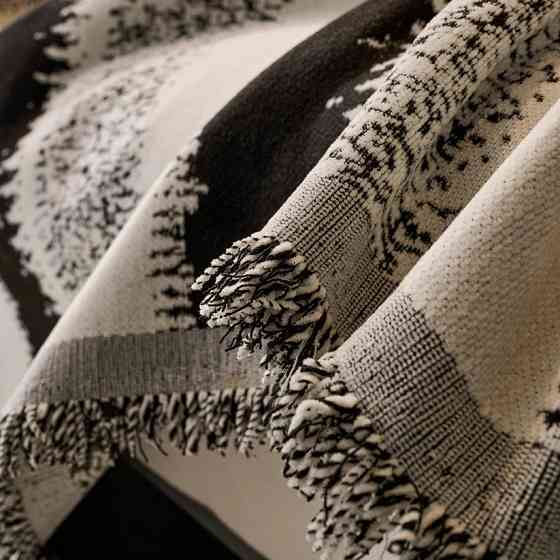 Плед покрывало для дивана и кровати,чехол накидка для мягкой мебели 180х230 см,бело-черный в полоску Каменец-Подольский