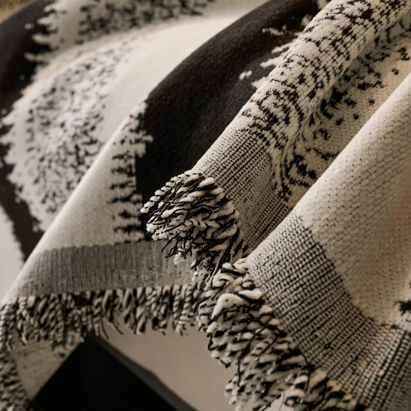 Плед покрывало для дивана и кровати,чехол накидка для мягкой мебели 180х230 см,бело-черный в полоску Каменец-Подольский - изображение 2