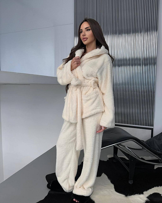 Женская теплая повседневная плюшевая пижама двухсторонняя махра Одесса - изображение 9