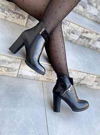 Черевики жіночі D and V чорні натуральна шкіра висота каблука 9см розмір 40 (1221) Коломия