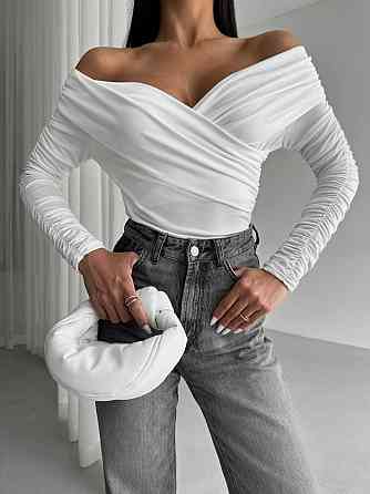 Женский романтичный боди с открытыми плечами трикотаж масло Молочный Одесса