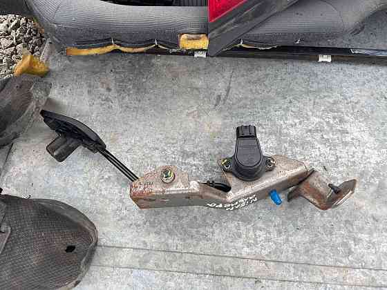 Педаль газу Nissan Almera Classic N17 06-12 Киев