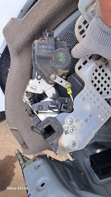 Замок двери Hyundai Tucson 2004–2012 Киев - изображение 1