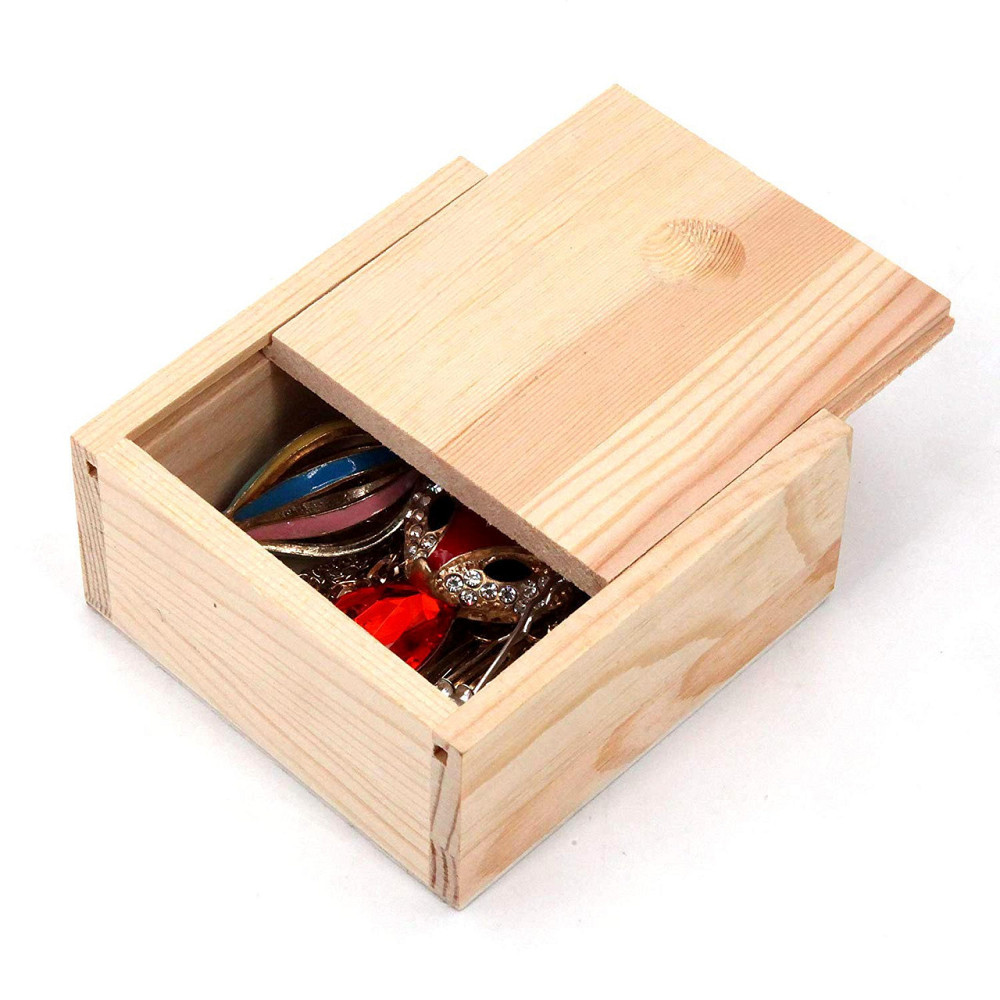 Подарочная коробка 