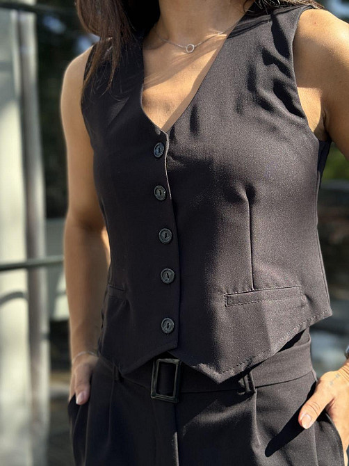 Женский брючный костюм двойка: жилет и брюки турецкая костюмка Черный 2, 44 Одесса - изображение 6