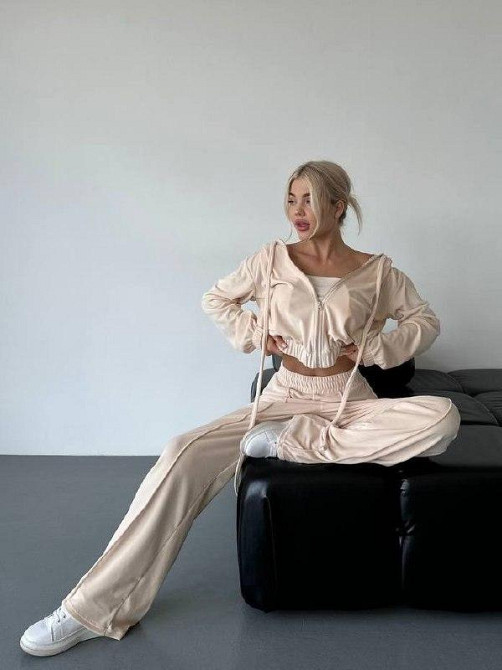 Женский прогулочный плюшевый костюм тройка: кофта топ и штаны велюр-плюш Бежевый, 46/48 Одесса - изображение 2