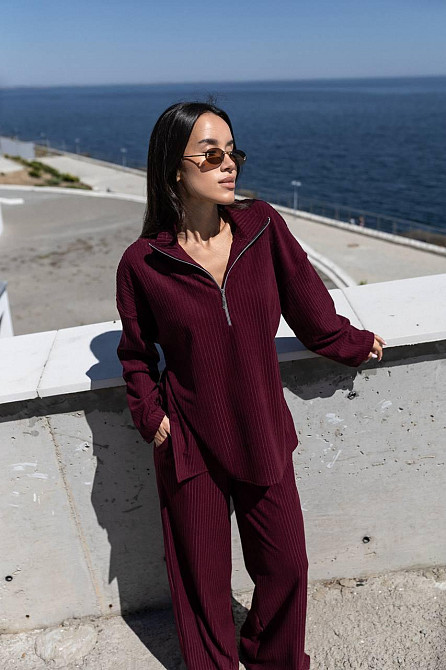 Женский повседневный оверсайз костюм двойка: кофта и штаны трикотаж пума рубчик Бордо Одесса - изображение 3