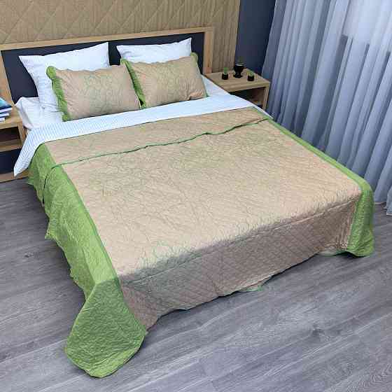 Покривало стьобане з наволочками Expo Trade ромб 220x220 (+-10 см) бежевий з салатовим (85-162) Київ