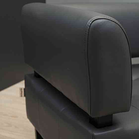 Диван Richman Офіс Подвійний зі спинкою і підлокітниками на металокаркасі Роккі 95 Київ