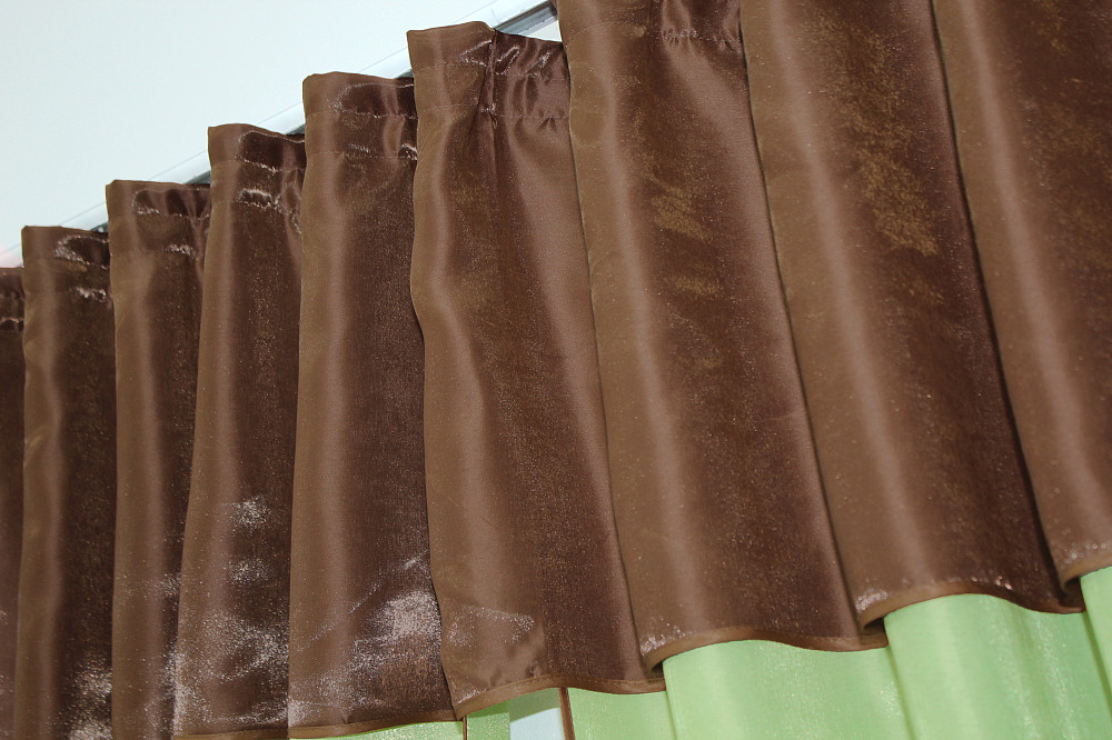 Кухонные шторы VR-Textil № 073к с ламбрекеном и подхватами светло-оливковый с коричневым 270х170 см (52-0353) Киев - изображение 4