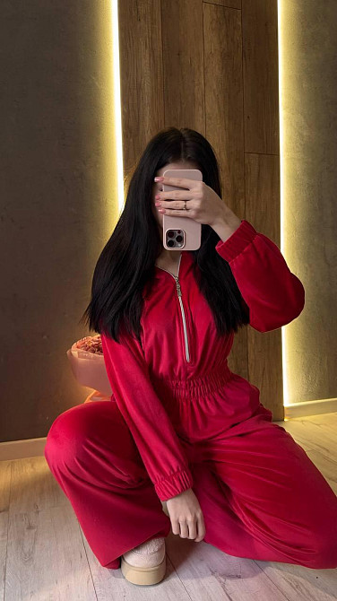 Жіночий стильний повсякденний комбінезон велюр плюш Червоний, 44/46 Одеса - фото 7