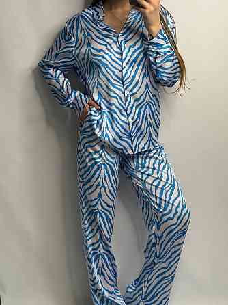 Женский шелковый костюм со штанами Голубой M/L Харьков