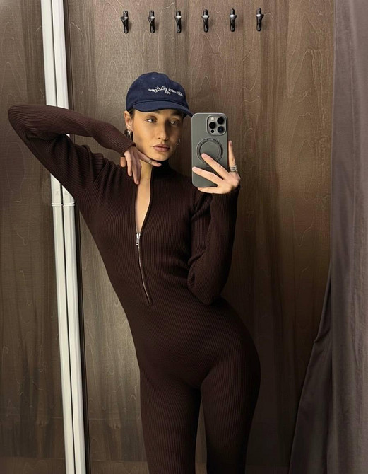 Стильный женский утепленный комбинезон рубчик Коричневый Одесса - изображение 4