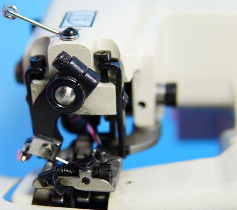 Швейная машина для потайного шва 110 В, машина для подшивания одежды . Харьков - изображение 4