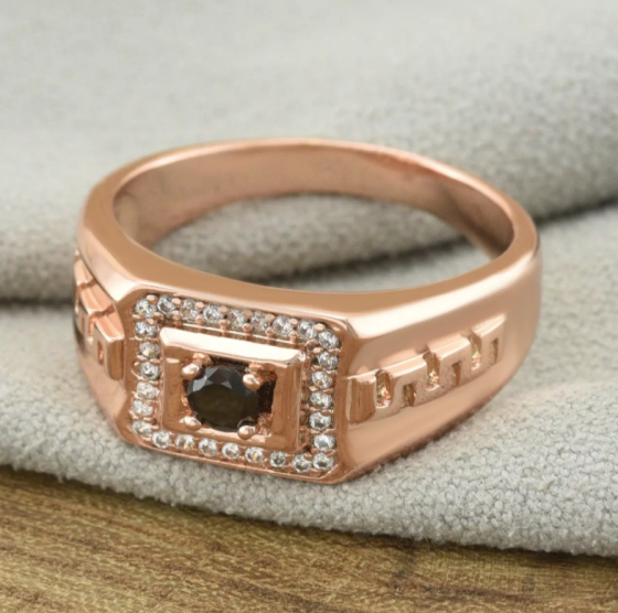 Печатка Xuping 11597 черные фианиты, позолота РО, ширина11 мм, размер 20, вес 4,6 г, мужская Киев