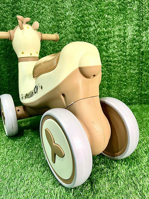 Біговел - толокар JOY музика укр озвучка підсвічування Бежевий (JS-31245) Чернигов - изображение 5