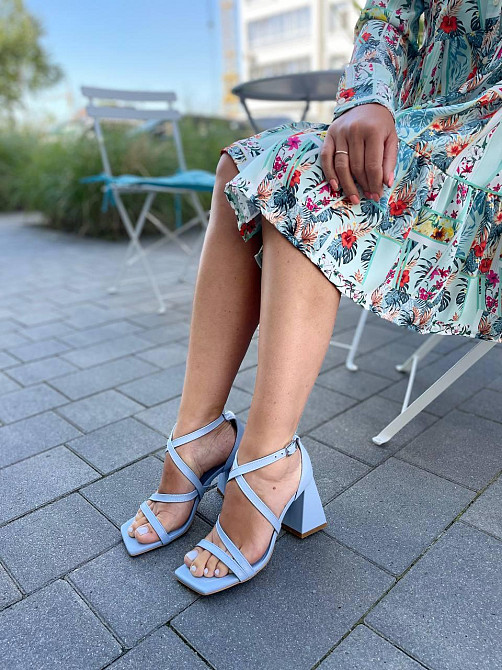 LIRIO Босоніжки жіночі шкіряні літні на підборах блакитні відкриті LIRIO L0195 з квадратним нос Коломия - фото 1