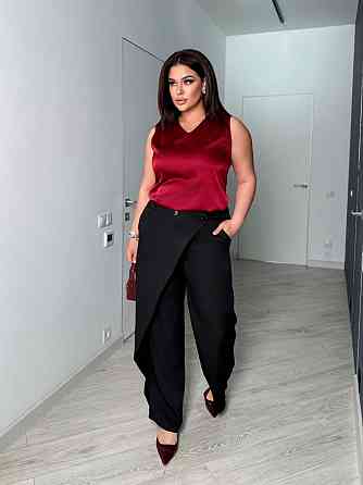 Женские прямые брюки с эффектным асимметричным запахом спереди из костюмной ткани Черный, 54/56 Одесса