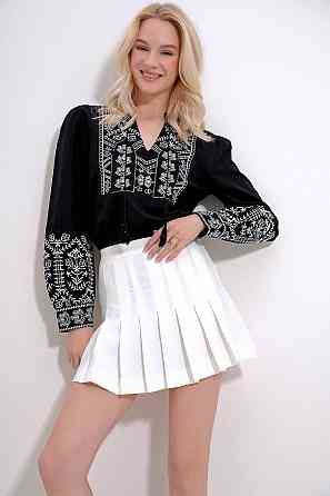 Женская современная вышиванка с традиционными украинскими мотивами 80% хлопок, 20% полиэстер. 48 Одесса