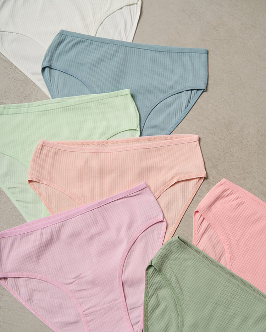 Набір жіночих трусиків тижнів батал у рубчик 7 шт Nicoletta 724156 3XL Київ - фото 8