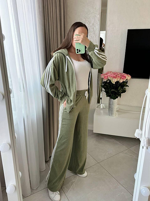 Женский стильный прогулочный велюровый костюм двойка Оливка, 48/50 Одесса - изображение 6