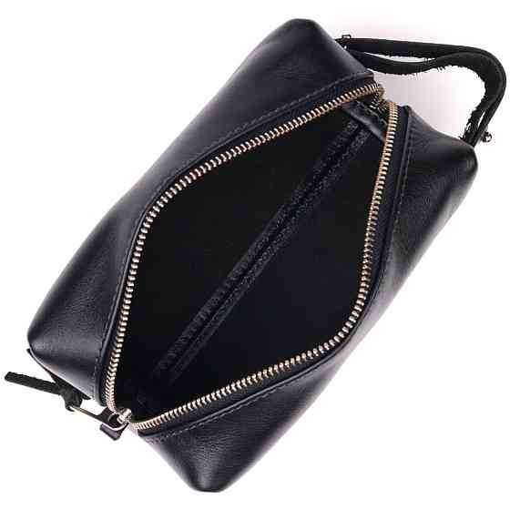 Косметичка среднего размера из гладкой кожи на молнии Украина GRANDE PELLE 16764 Черная Киев