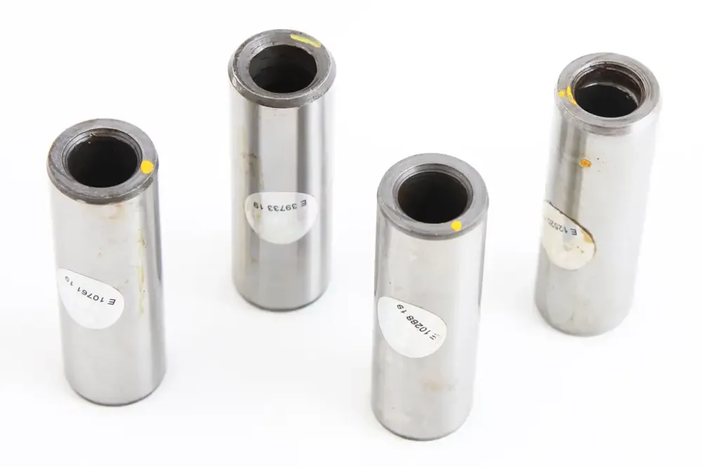 Пальці поршневі Таврія АвтоЗАЗ жовті Вінниця - фото 1