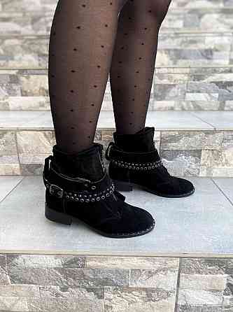 SOTHBY'S Жіночі черевики Sothby's чорні натуральна замша весна-осінь висота 13см (Б-5502/2) 37р Коломия