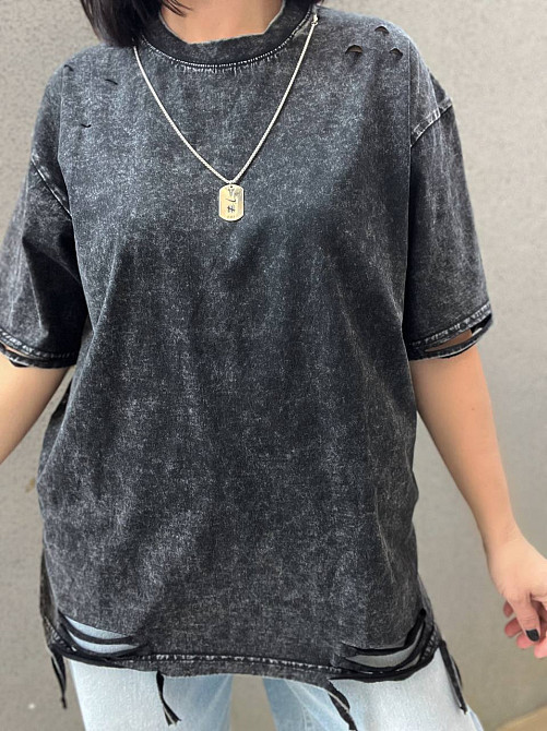 Футболка жіноча YUJIE YISHANG 8612 варена оверсайз порізана з кулоном one size чорна, чорний, one size Київ - фото 7