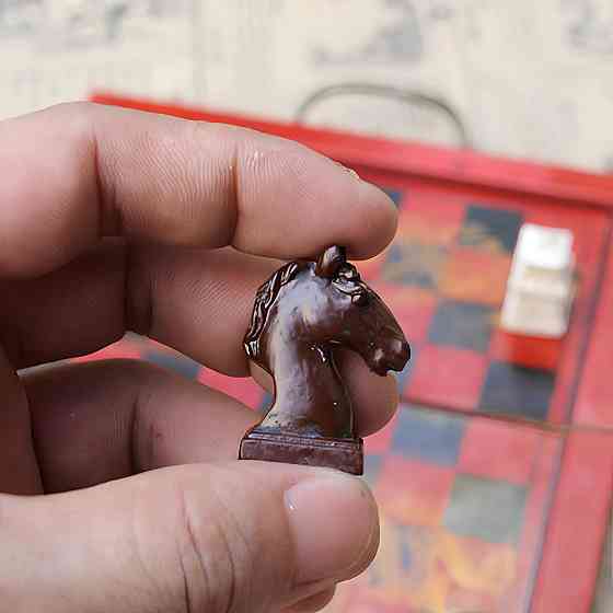 Шахи у китайському стилі RESTEQ — дерев’яна шахова дошка 21×21 см з фігурами Київ